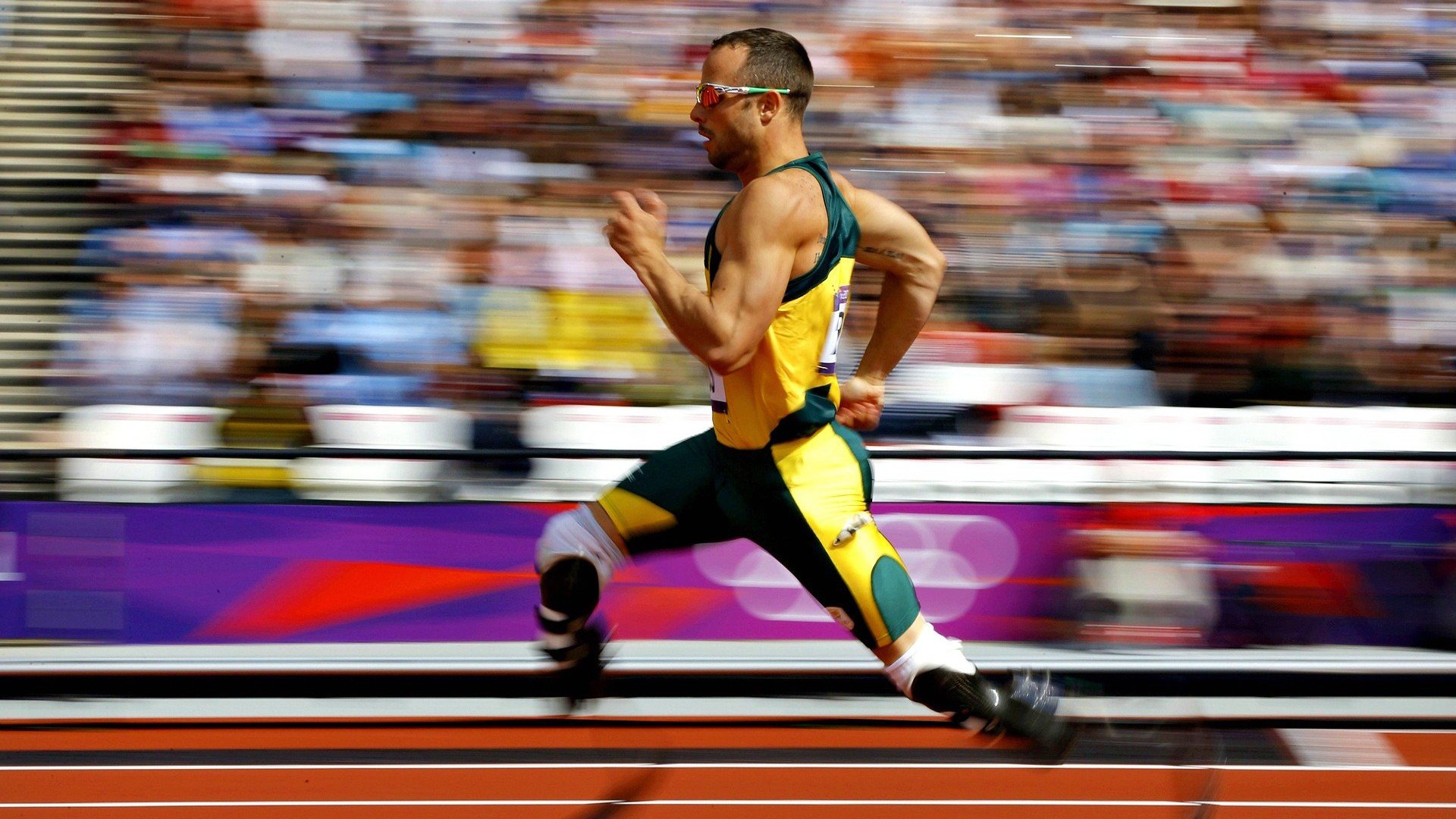 一夜2签1裁!湖人伤情更新遭遇误判争议,勇士陷小麻烦,湖人受伤